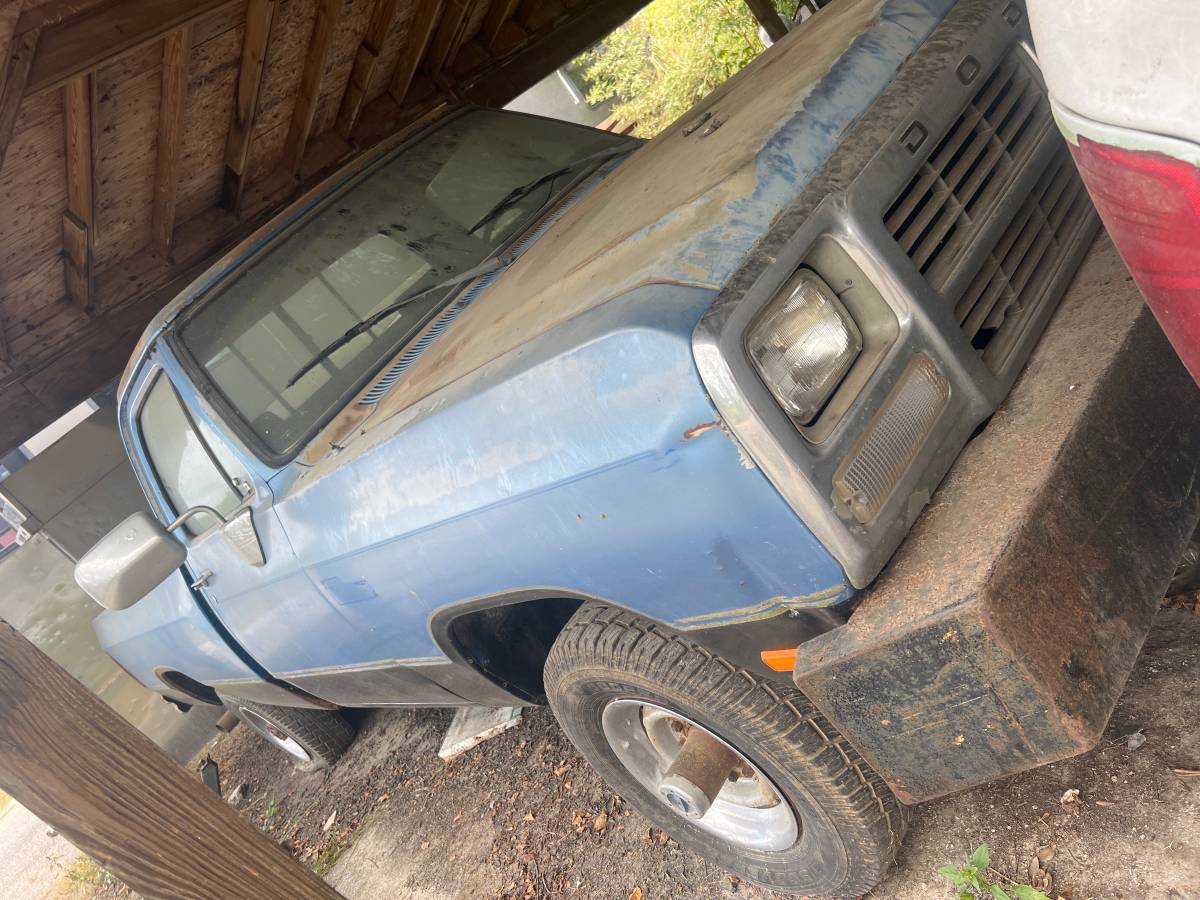 Dodge-ram-1500-diesel-1993-blue-2