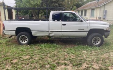 Dodge-ram-2500-1995-white-3