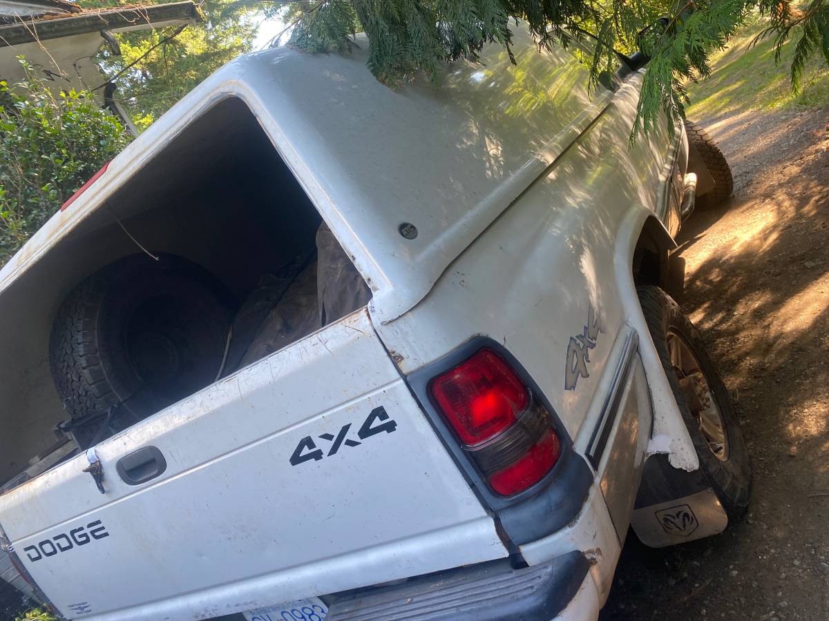 Dodge-ram-2500-4x4-diesel-1996-1