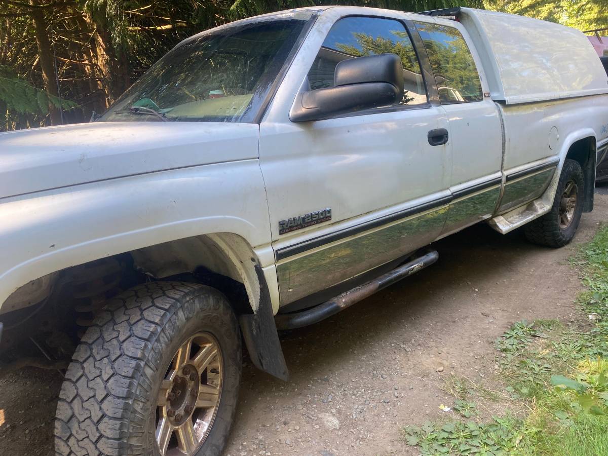 Dodge-ram-2500-4x4-diesel-1996-2