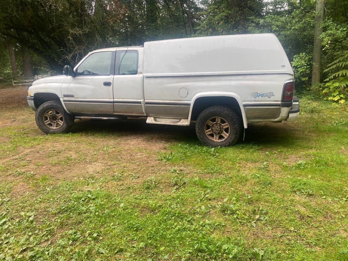 Dodge-ram-2500-4x4-diesel-1996