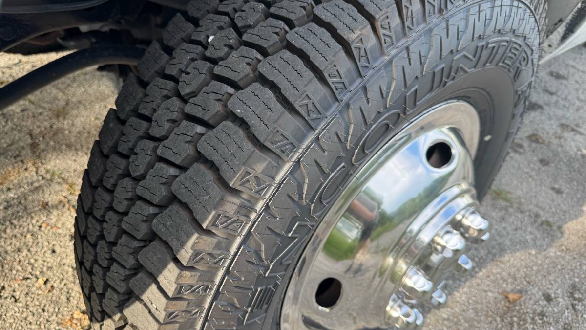 Dodge-ram-3500-cummins-diesel-1996-white-5