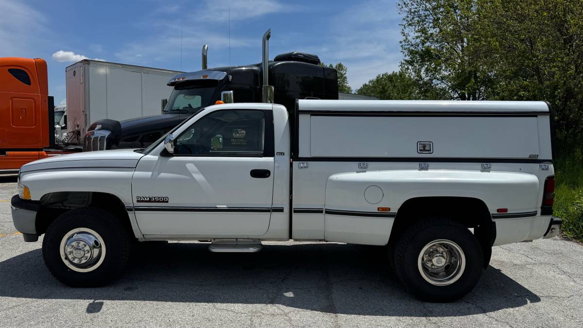Dodge-ram-3500-cummins-diesel-1996-white-7