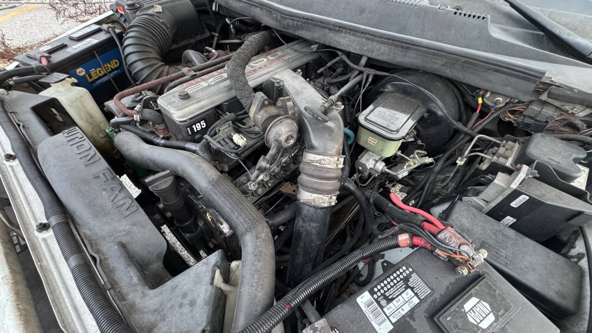 Dodge-ram-3500-cummins-diesel-1996-white-8