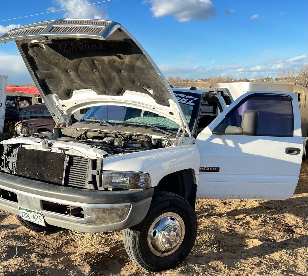 Dodge-ram-3500-diesel-1995-white-33