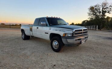 Dodge-ram-3500-diesel-1996