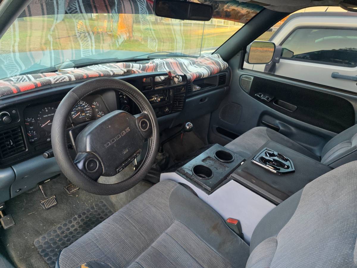 Dodge-ram-3500-diesel-1996-4