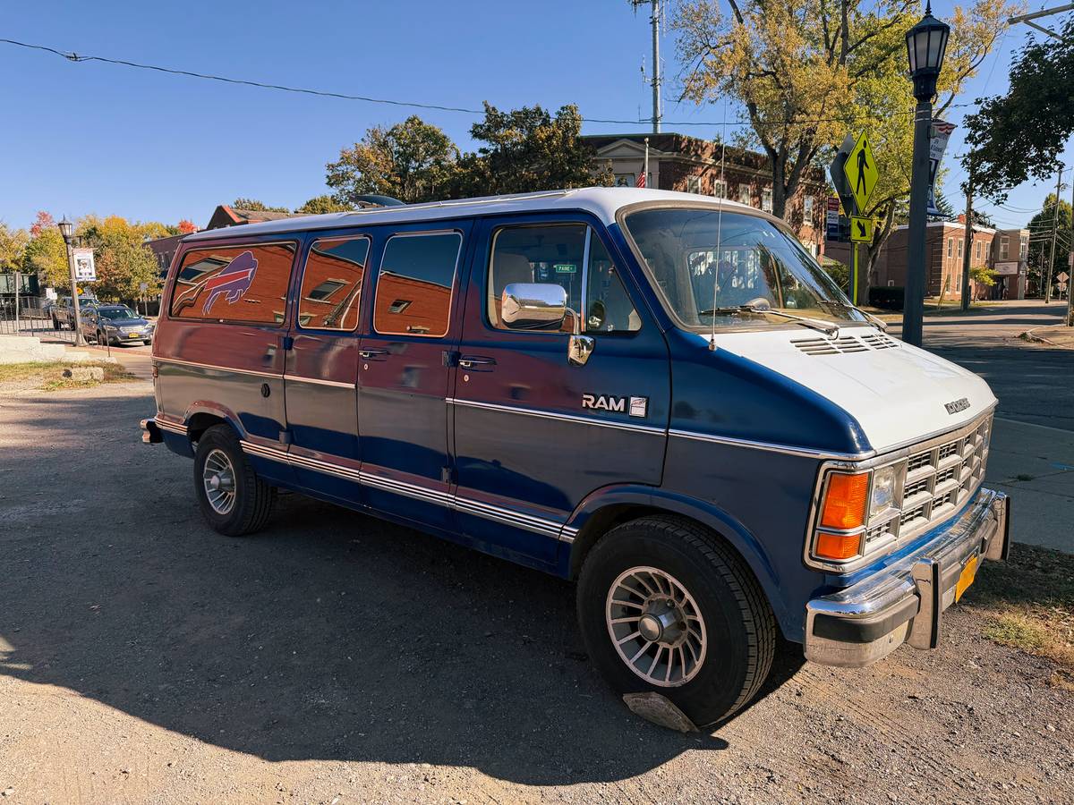 Dodge-ram-b250-1989-blue-7