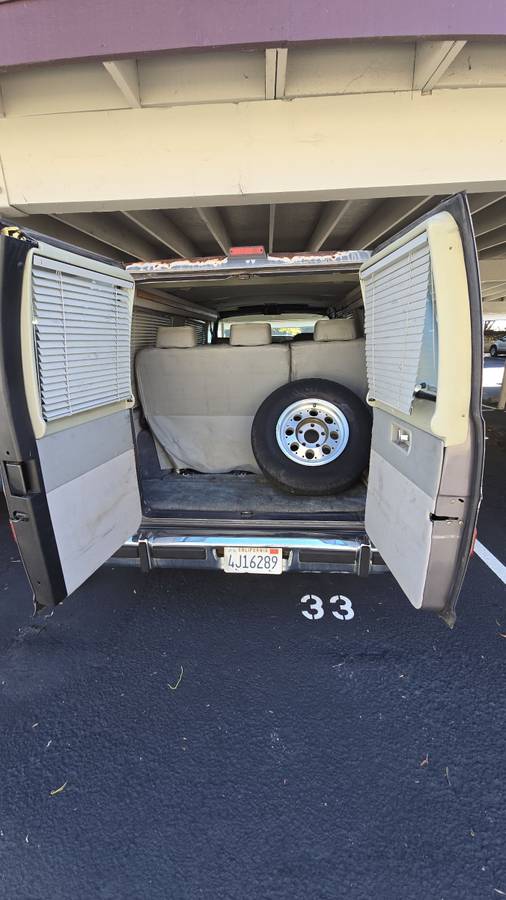 Dodge-ram-b250-1991-grey-13