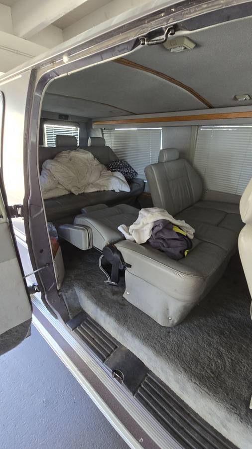 Dodge-ram-b250-1991-grey-8