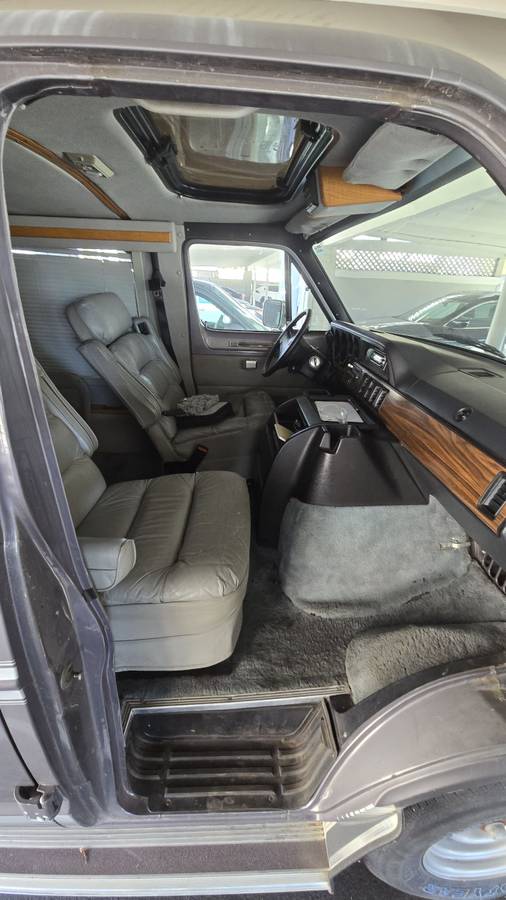 Dodge-ram-b250-1991-grey-9
