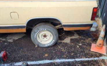 Dodge-ram-d150-1982-2