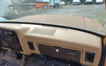 Dodge-ram-d150-1982-6