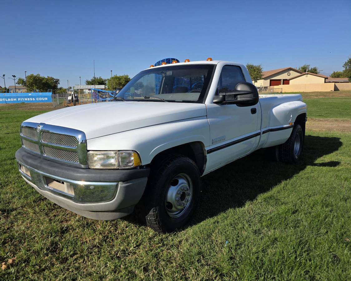 Dodge-ram-deisel-cummins-3500-diesel-1995-2