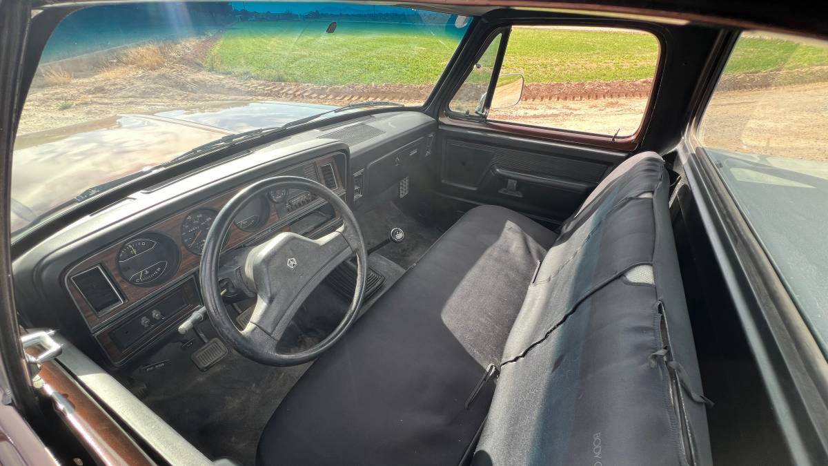 Dodge-ram-diesel-1989-custom-10