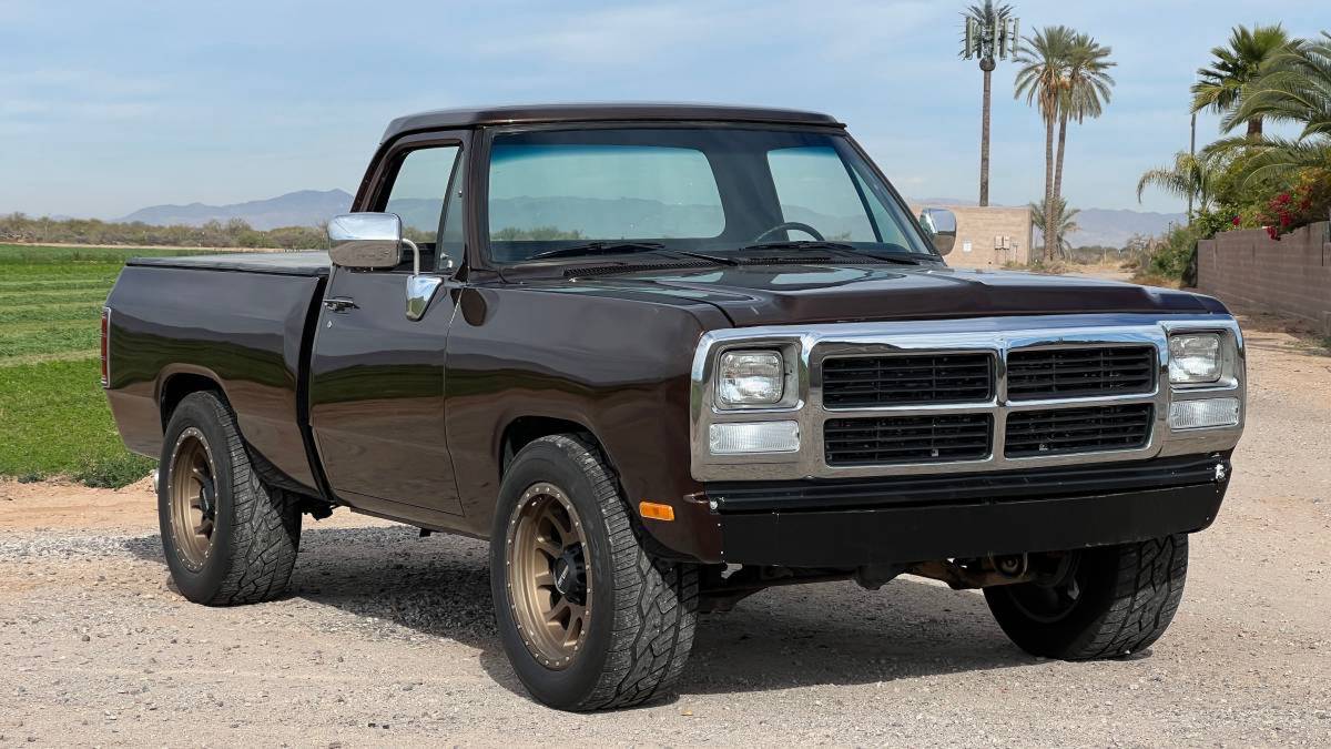 Dodge-ram-diesel-1989-custom-3