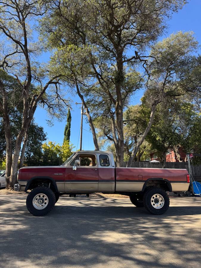 Dodge-ram-diesel-1992-red-7