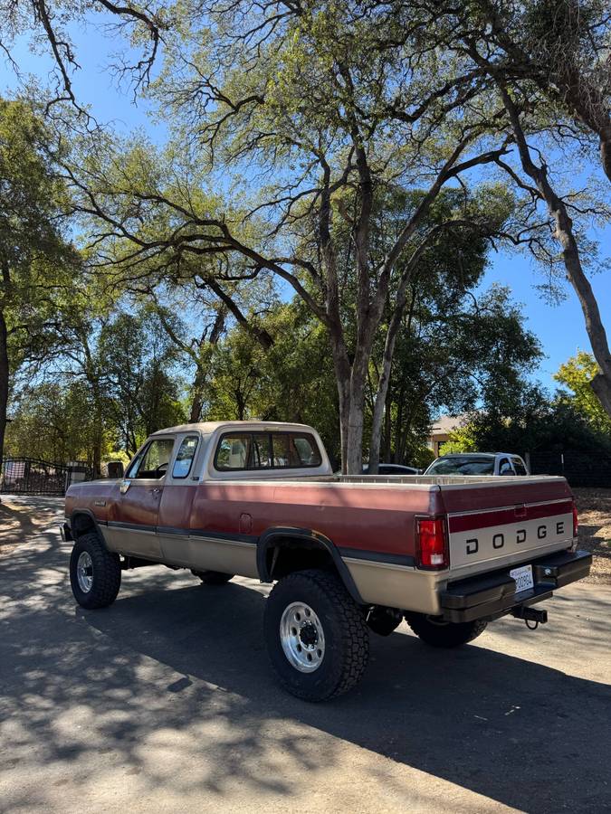 Dodge-ram-diesel-1992-red-8
