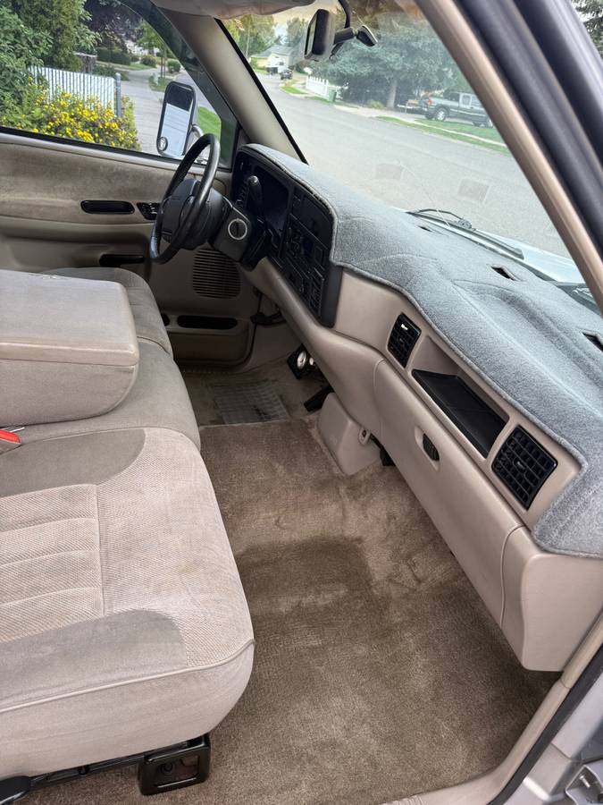 Dodge-ram-diesel-cummins-3500-dually-1996-silver-10