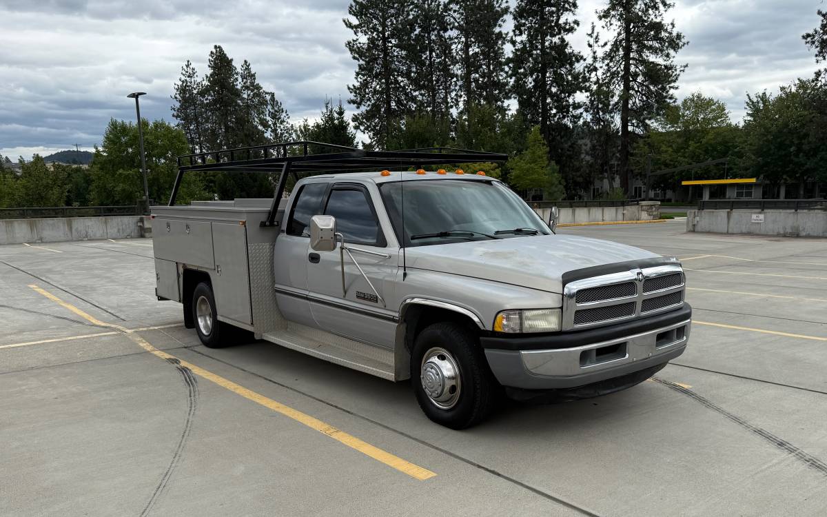 Dodge-ram-diesel-cummins-3500-dually-1996-silver-2