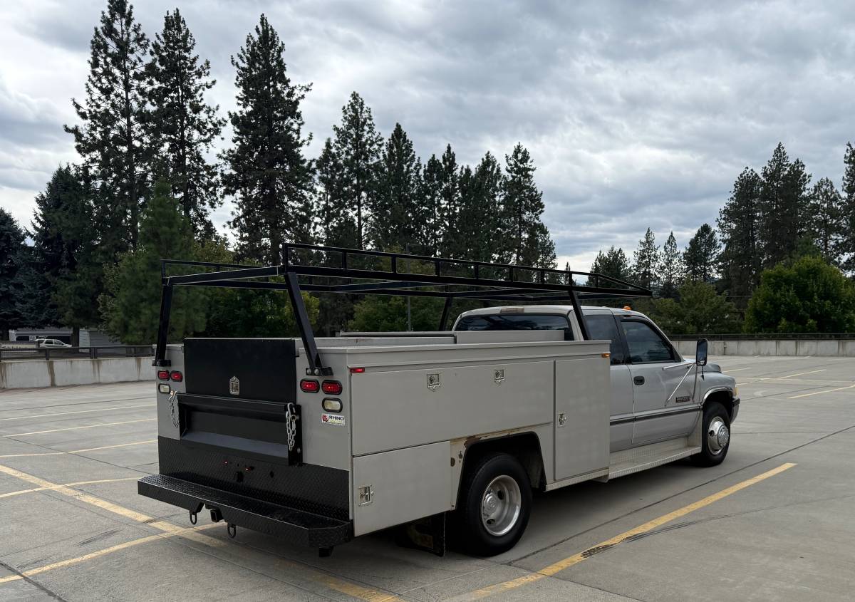 Dodge-ram-diesel-cummins-3500-dually-1996-silver-3