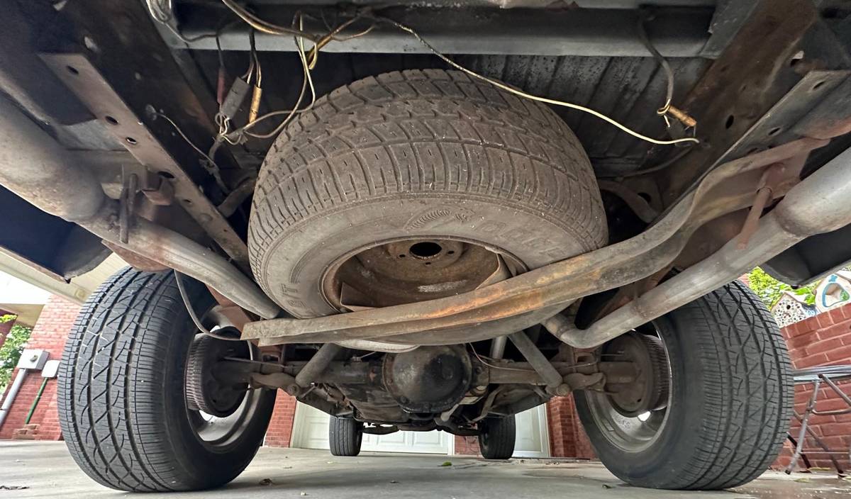 Dodge-ram-prospector-1982-18