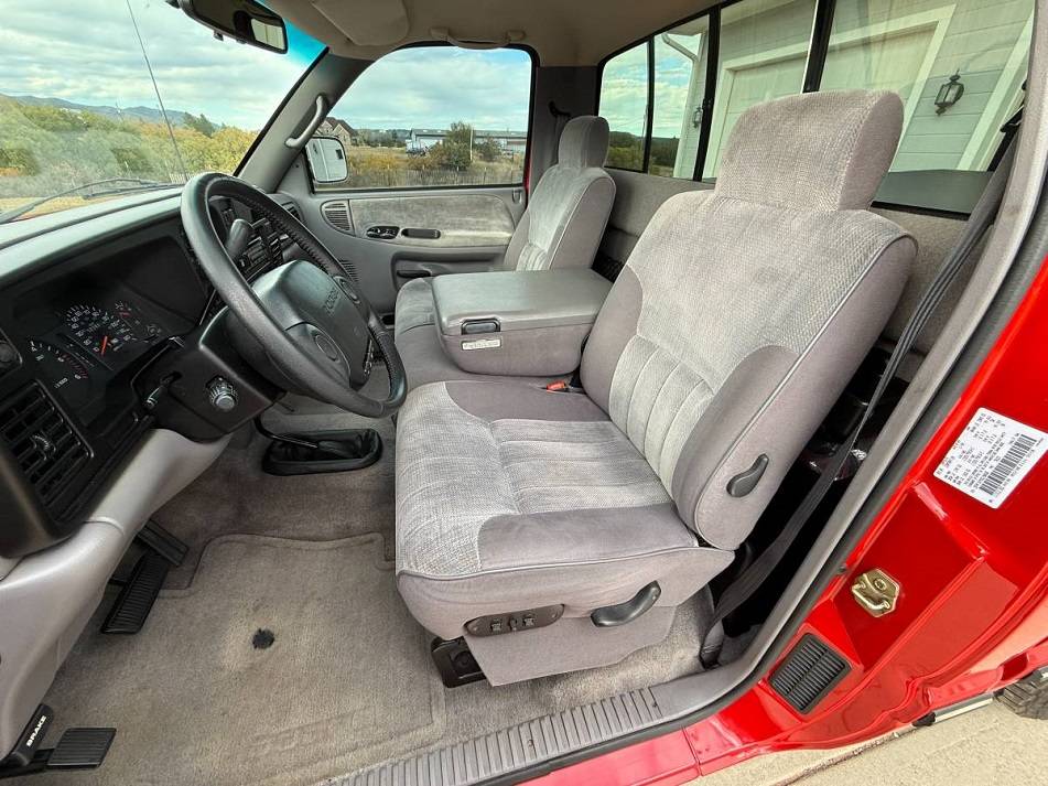 Dodge-ram-slt-4x4-1995