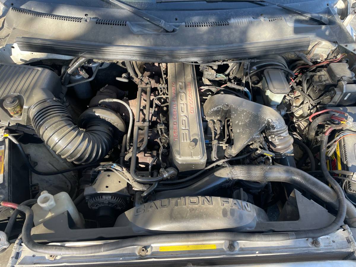 Dodge-ram-truck-diesel-1995-silver-4