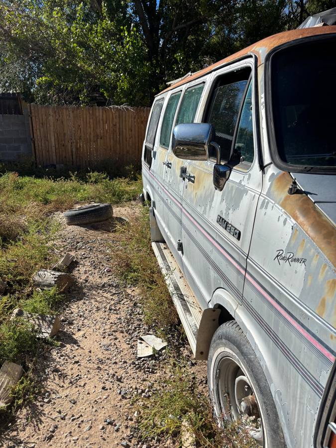 Dodge-ram-van-2500-1992-blue-2