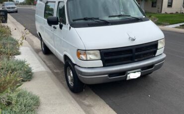 Dodge-ram-van-2500-1996-white