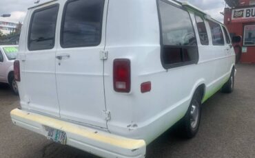 Dodge-ram-van-b250-3dr-extended-1990-white-11