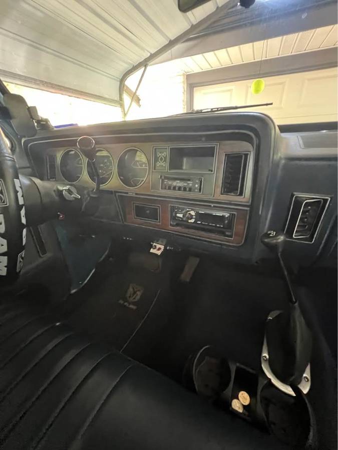 Dodge-ram-w250-1986-10