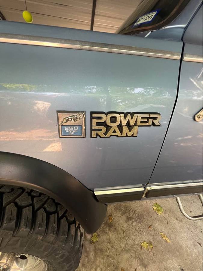 Dodge-ram-w250-1986-7