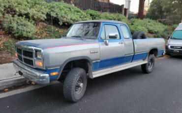Dodge-ram-w250-diesel-1993-blue