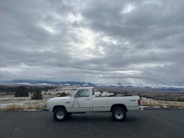 Dodge-ram-w350-1983-white-19