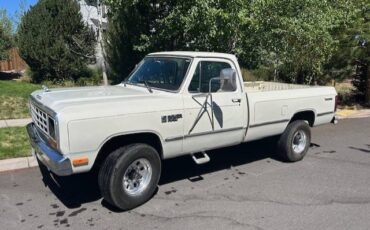 Dodge-ram-w350-1983-white