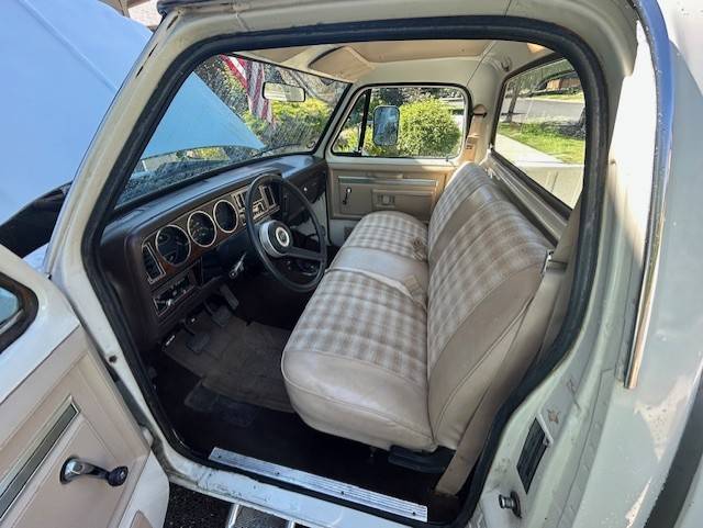 Dodge-ram-w350-1983-white-9