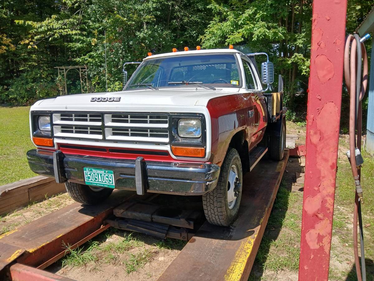Dodge-ram-w350-diesel-1989-custom-1