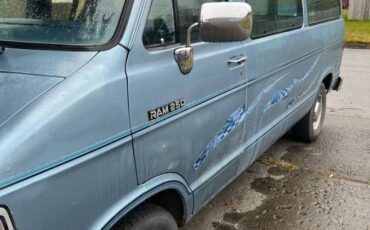 Dodge-ram-wagon-b250-1992-blue-5