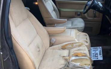 Dodge-ramcharger-150s-1989-brown-11