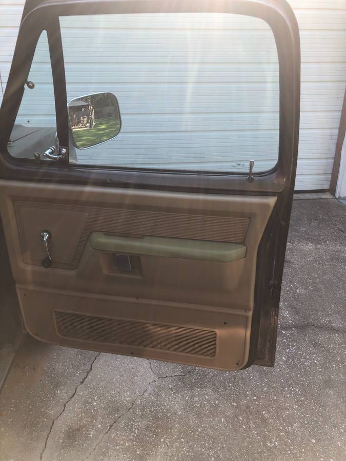 Dodge-ramcharger-150s-1989-brown-15