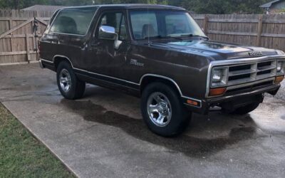 Dodge ramcharger 150s 1989