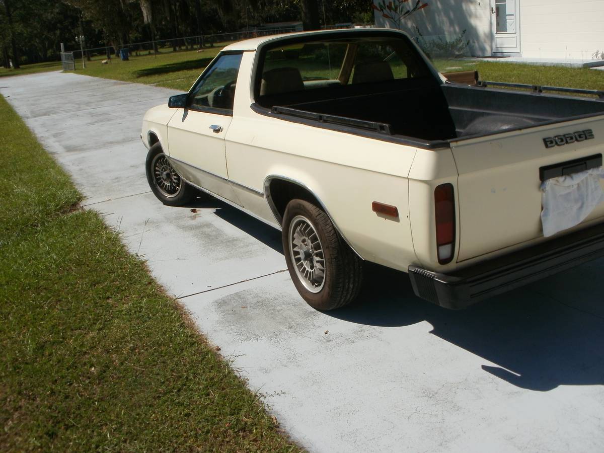 Dodge-rampage-1982-yellow-1