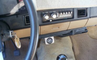 Dodge-rampage-1982-yellow-8