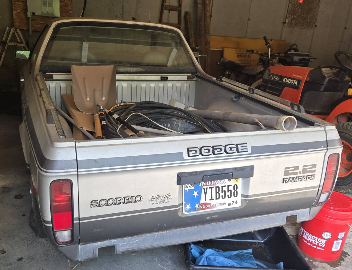 Dodge-rampage-conventional-cab-1984-grey-5