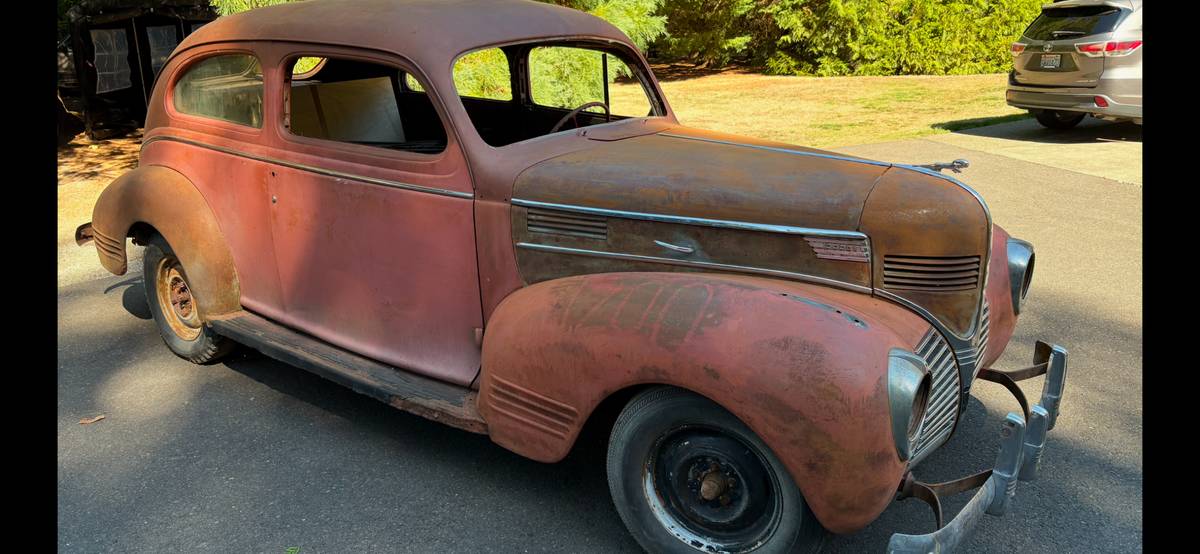Dodge-sedan-1939-1