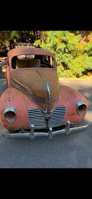 Dodge-sedan-1939-3