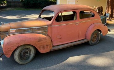 Dodge-sedan-1939