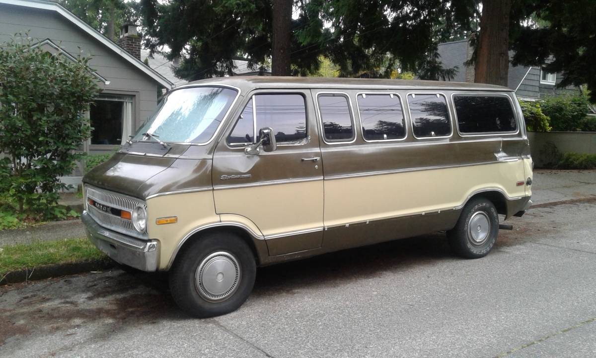 Dodge-sportsman-royal-1973-brown-6