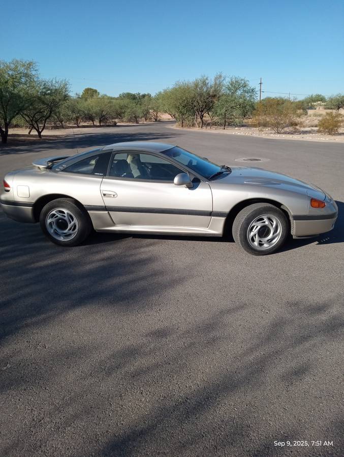 Dodge-stealth-1992-silver